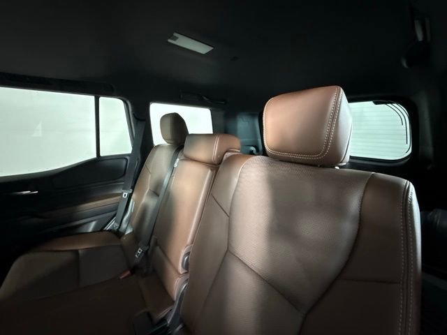 Used 2025 Toyota Land Cruiser image 32