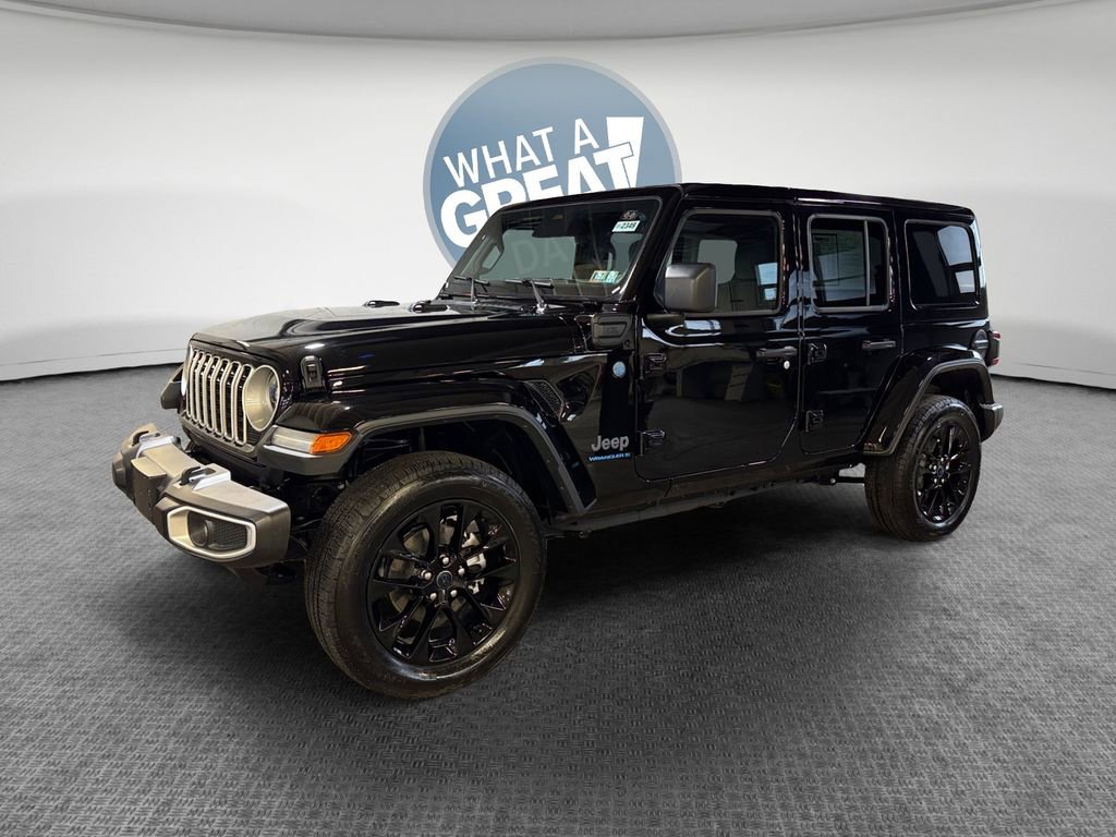 Used 2025 Jeep Wrangler Unlimited Sahara w/ Safety Group image 8