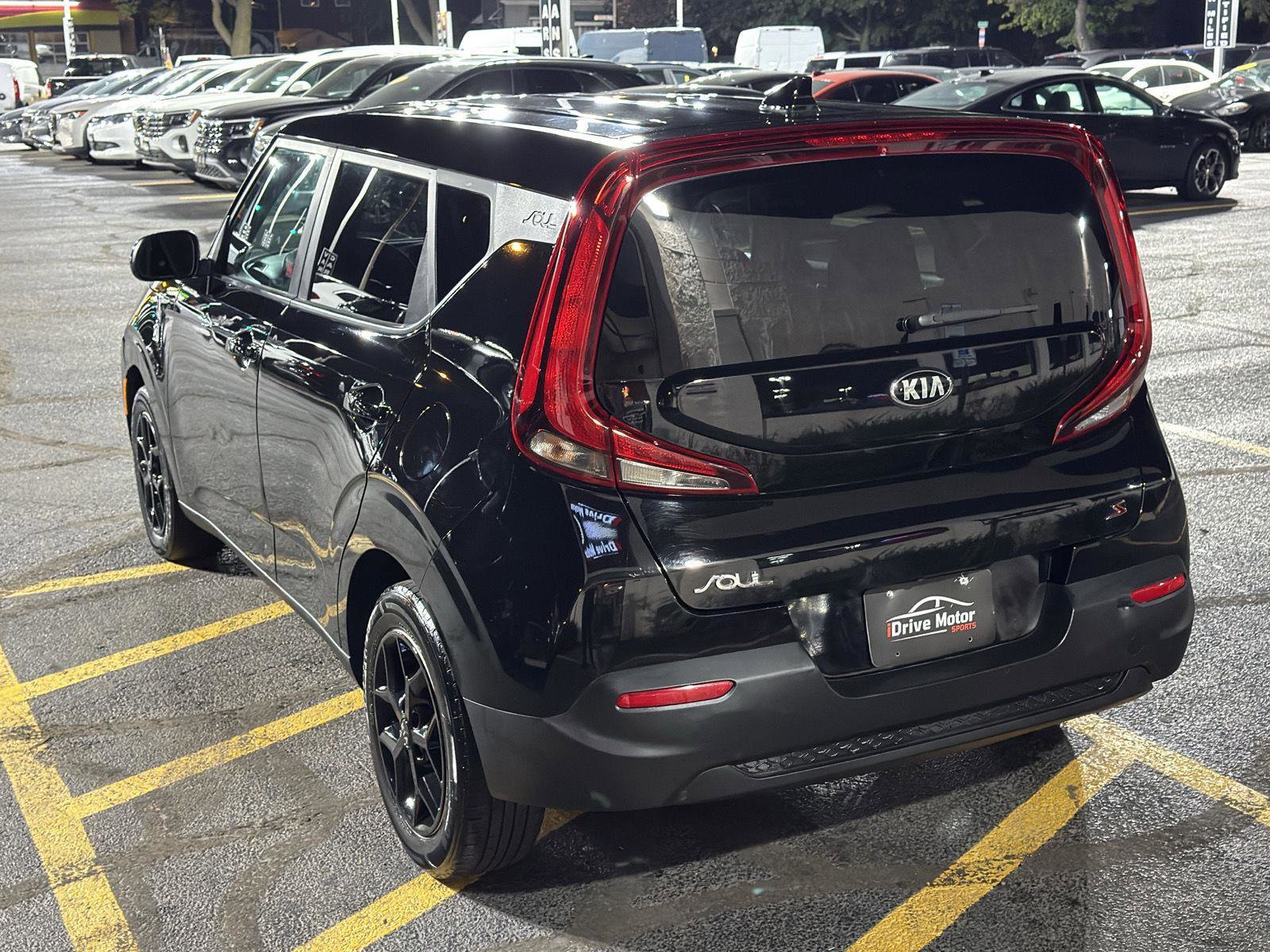 Used 2021 Kia Soul S FWD image 13