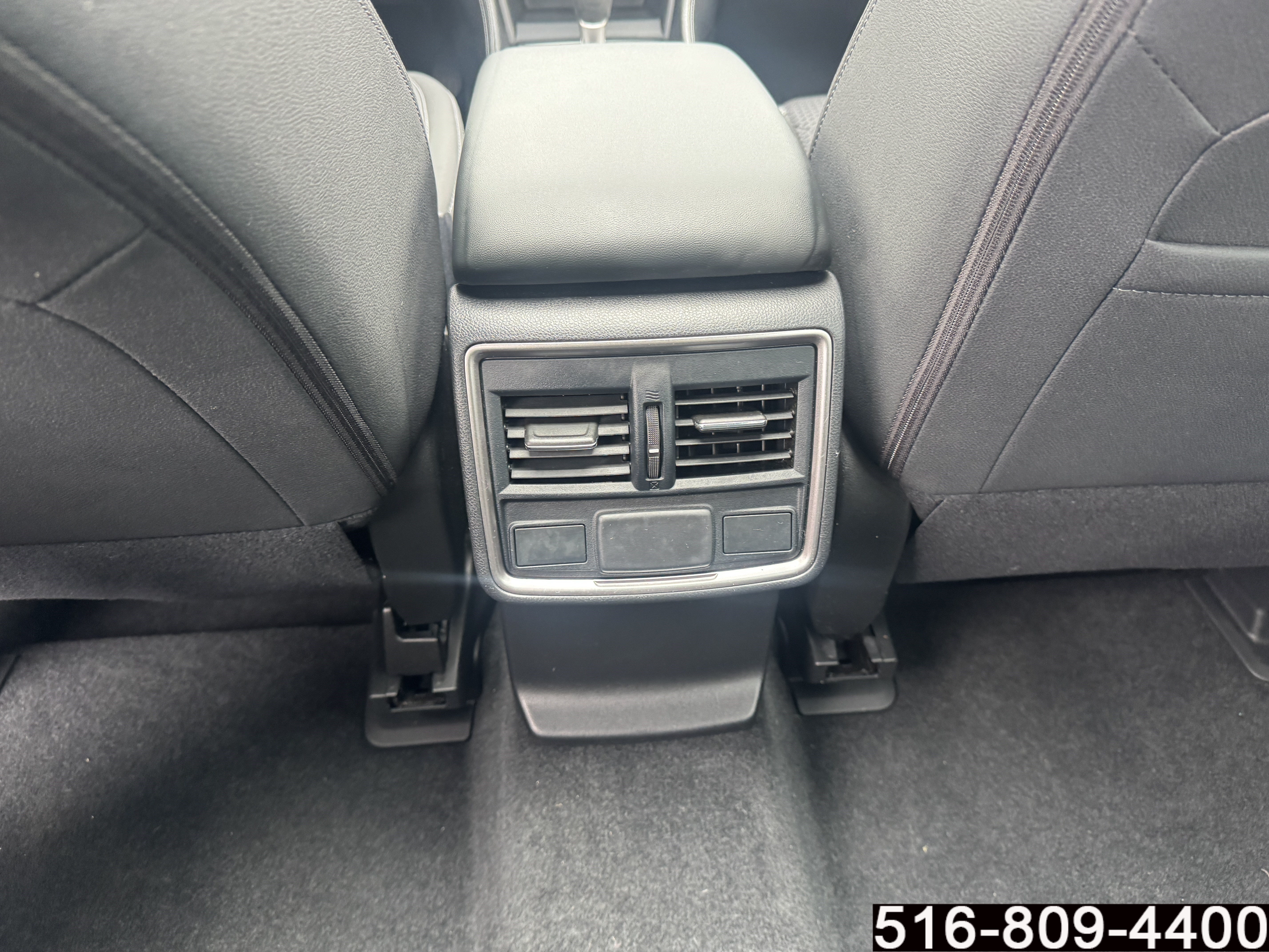 Used 2024 Subaru Forester Premium AWD/4WD image 18