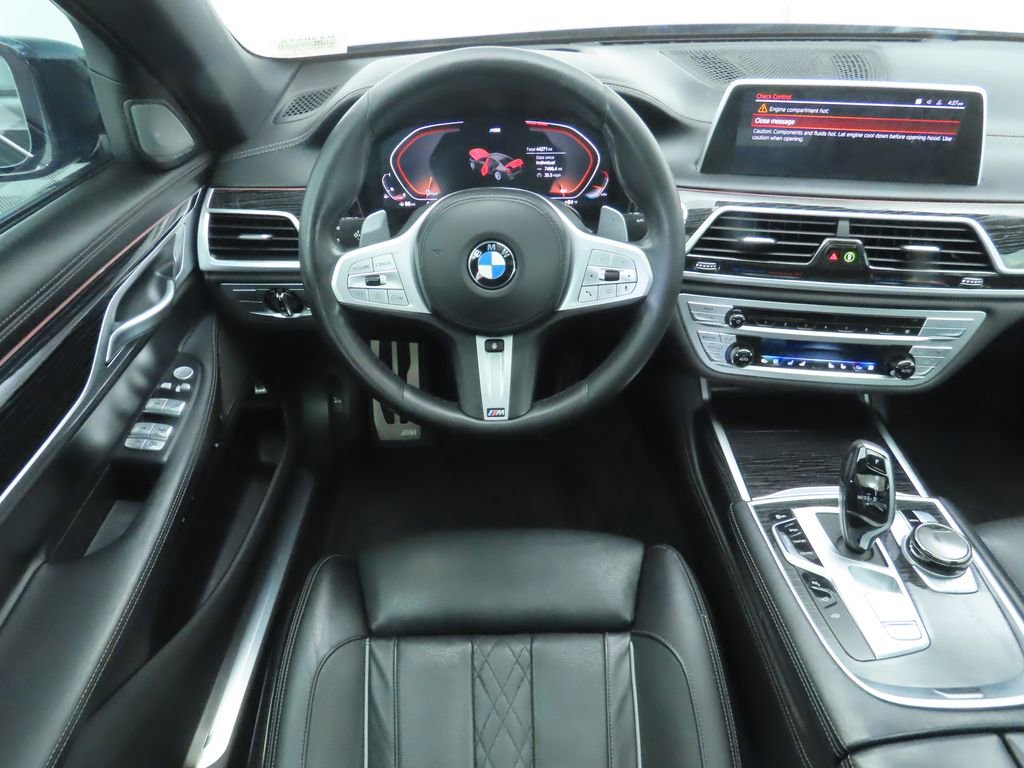 Used 2022 BMW 750i xDrive w/ Executive Package image 10