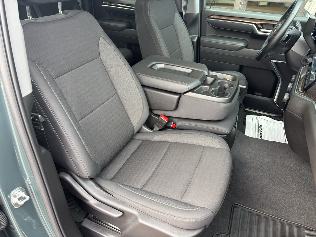 Used 2025 Chevrolet Silverado 1500 LT image 10