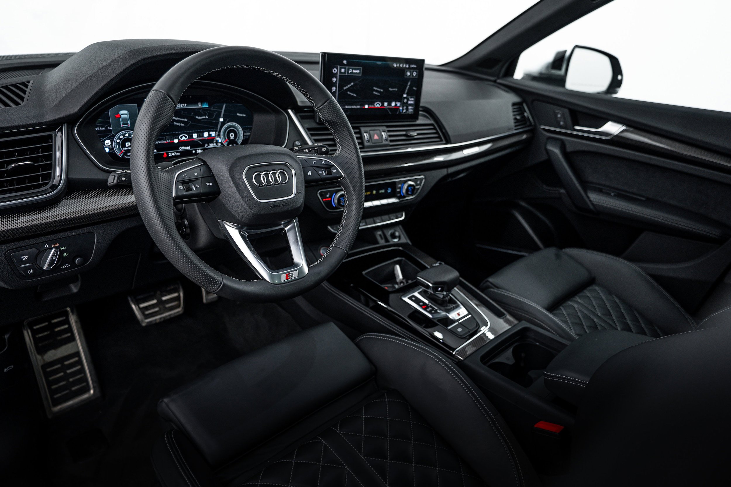 Certified 2025 Audi SQ5 Premium Plus w/ Premium Plus Package AWD/4WD image 8