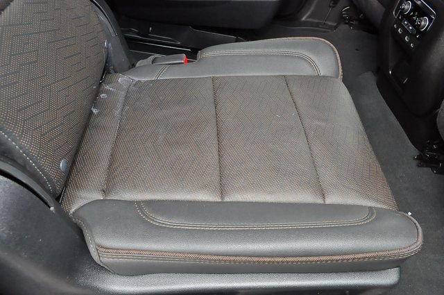 Used 2024 Chevrolet Suburban High Country w/ Advanced Technology Package image 26