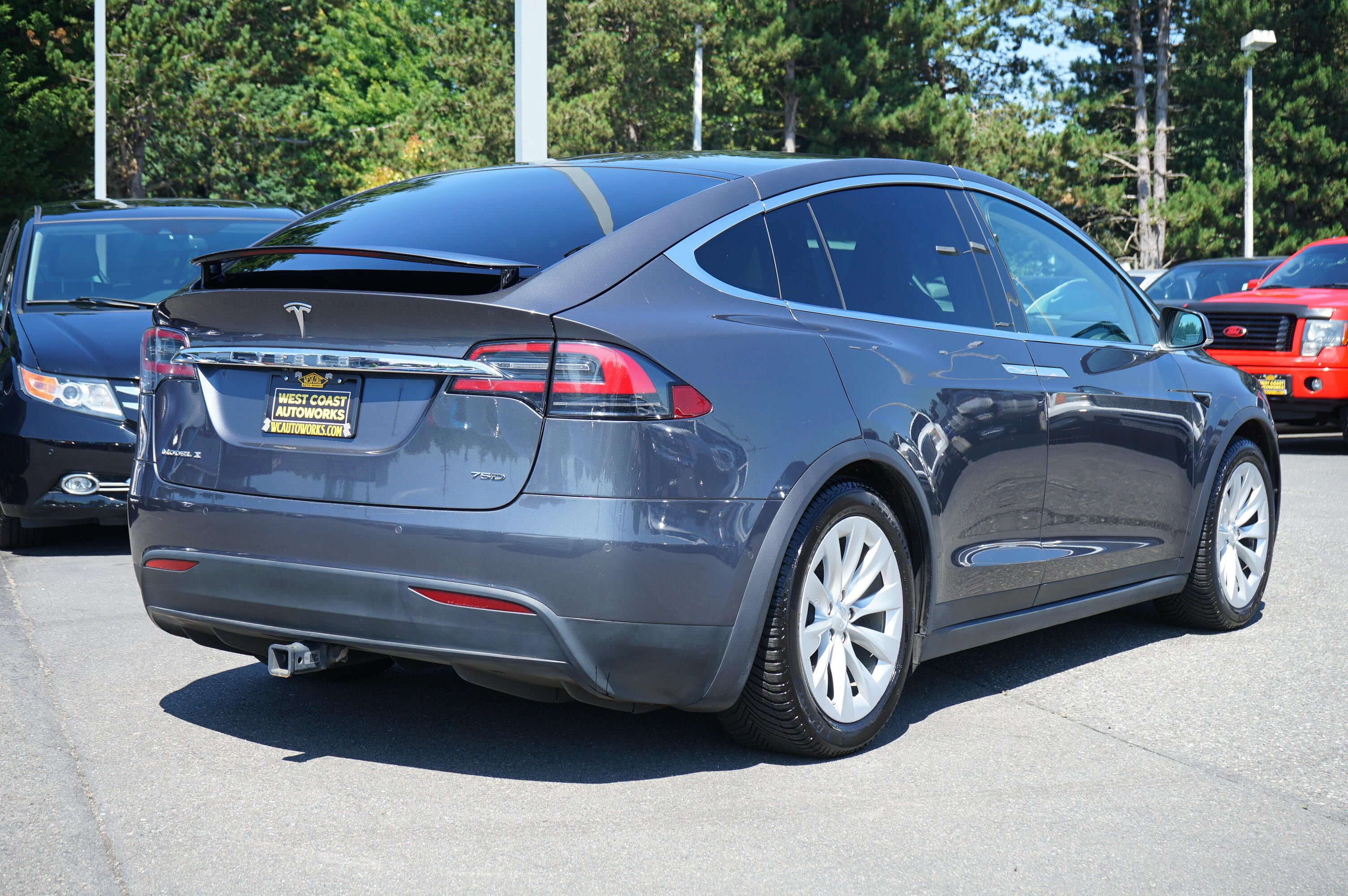 Used 2018 Tesla Model X 75D AWD/4WD image 6