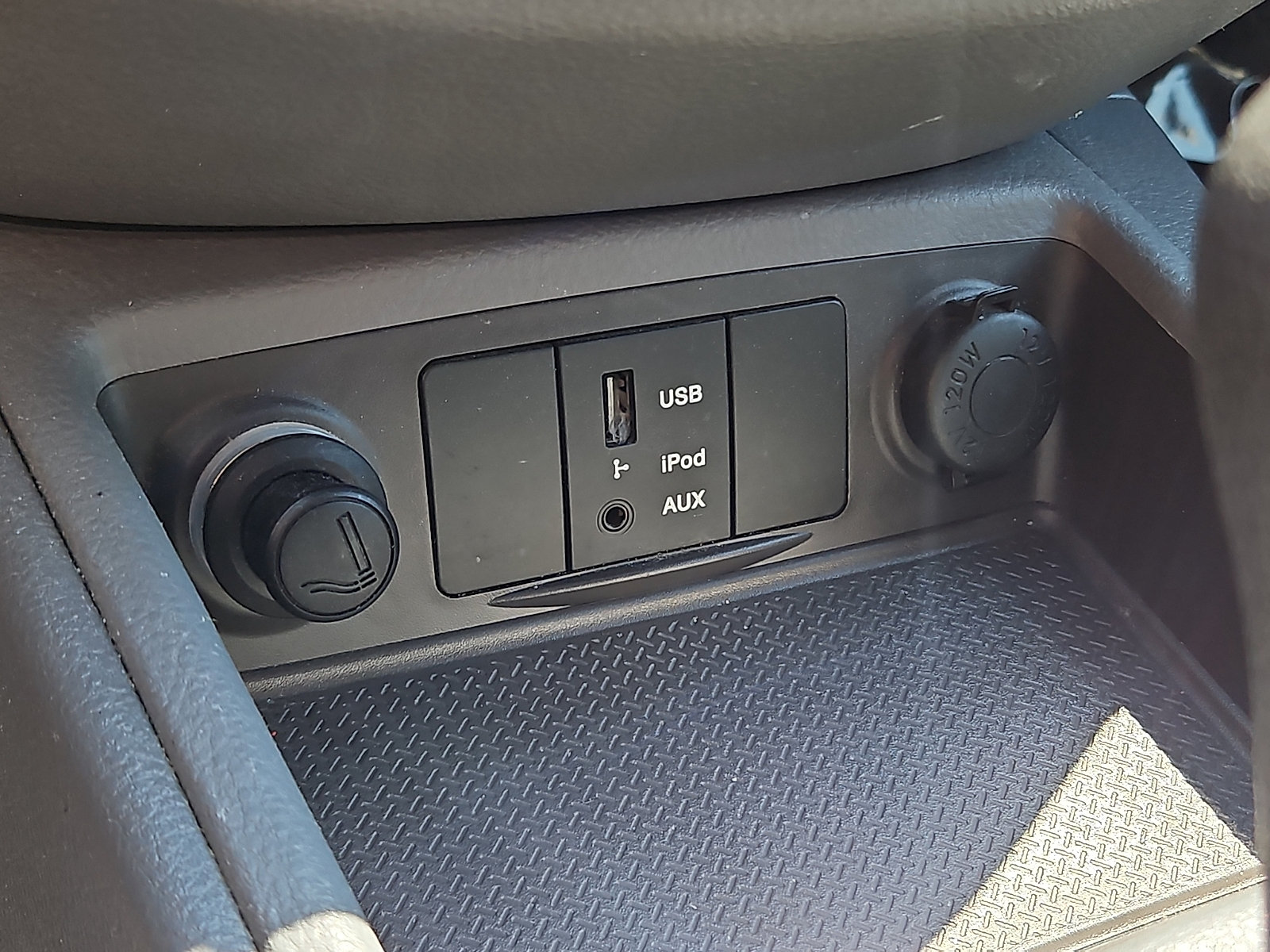 Used 2011 Hyundai Santa Fe GLS FWD image 23