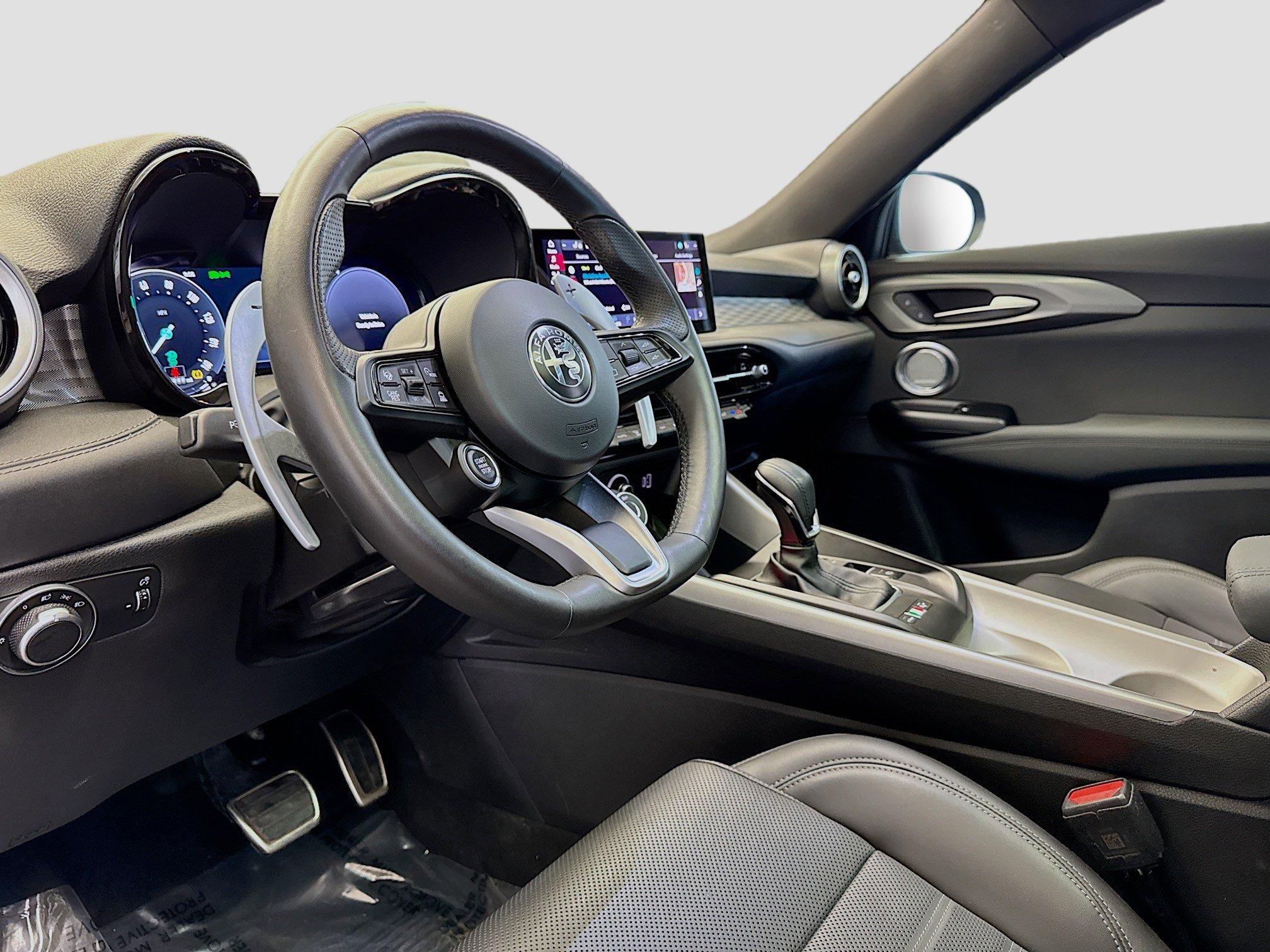 Used 2024 Alfa Romeo Tonale Ti image 7