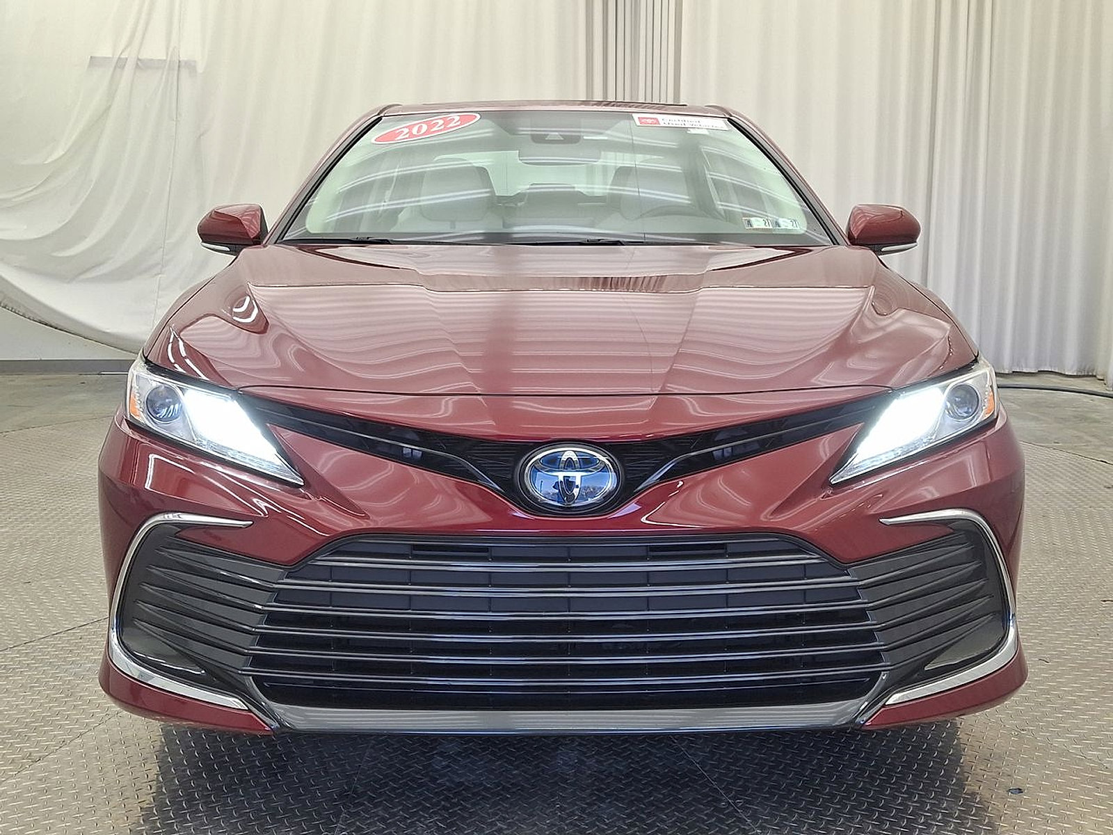 Certified 2022 Toyota Camry XLE w/ Cold Weather Package FWD image 29