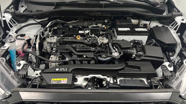 Certified 2022 Toyota Corolla Cross LE image 11