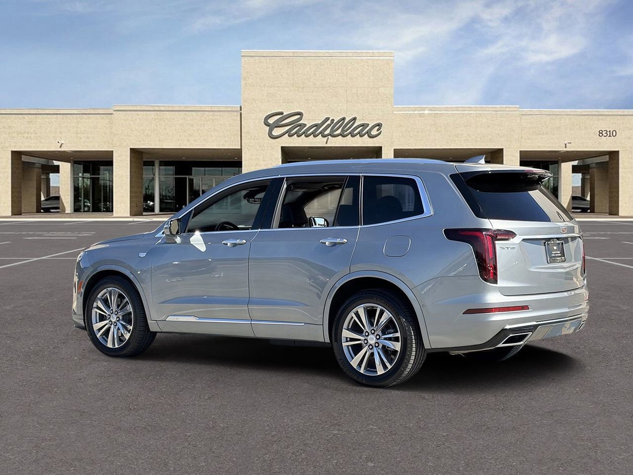 Certified 2023 Cadillac XT6 Premium Luxury w/ Technology Package image 7