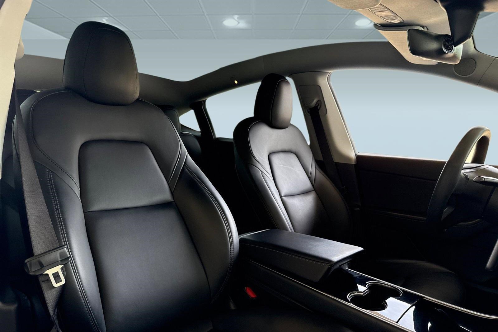 Used 2021 Tesla Model Y Long Range image 29