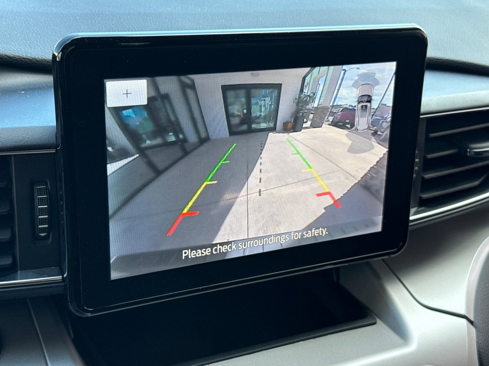 Used 2024 Ford Explorer XLT w/ Equipment Group 202A image 23