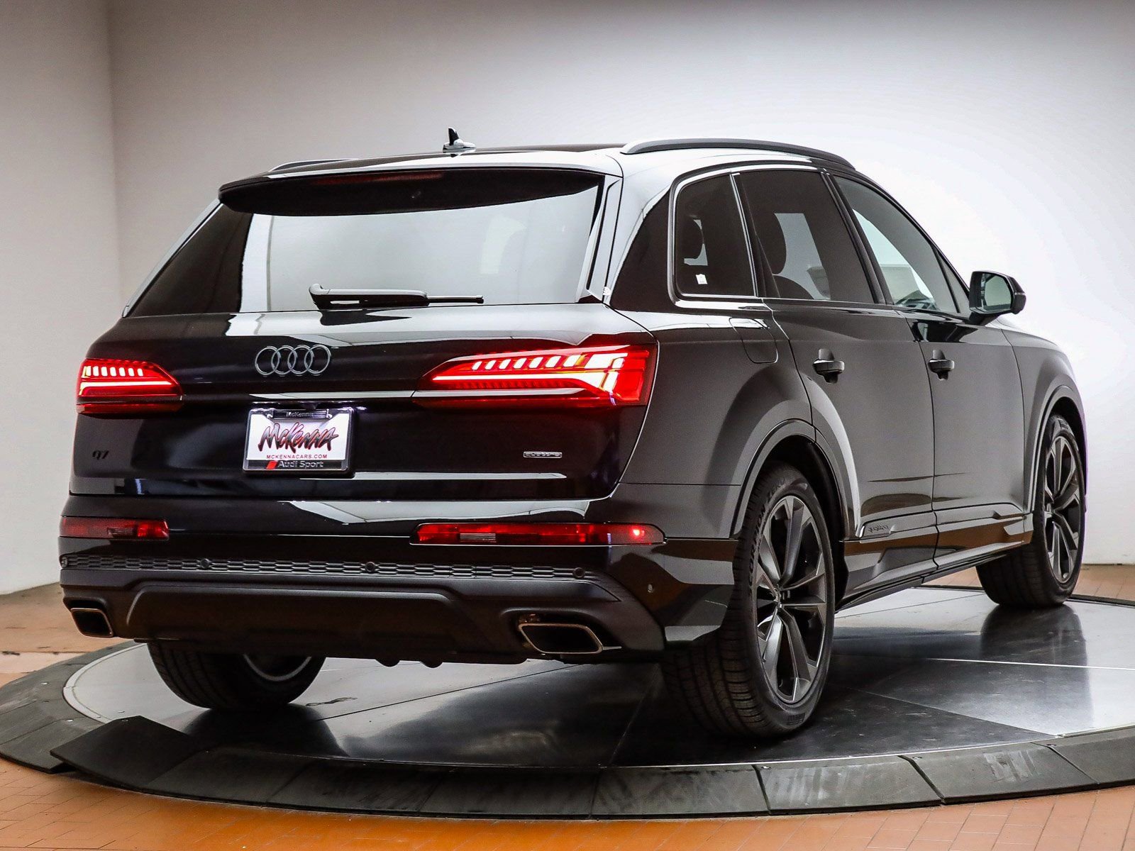 New 2026 Audi Q7 3.0T Premium Plus AWD/4WD image 8