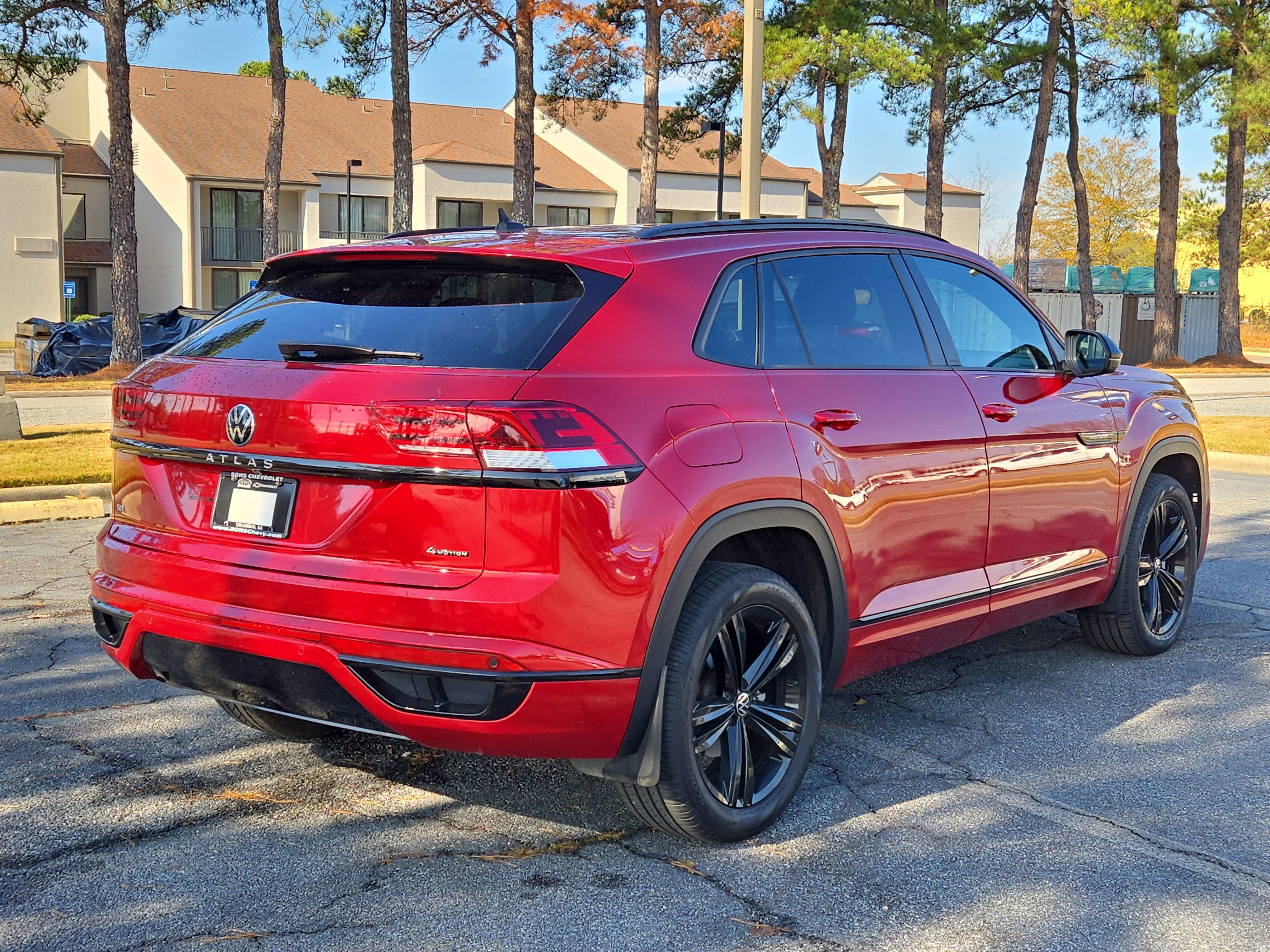 Used 2023 Volkswagen Atlas Cross Sport SEL R-Line image 9