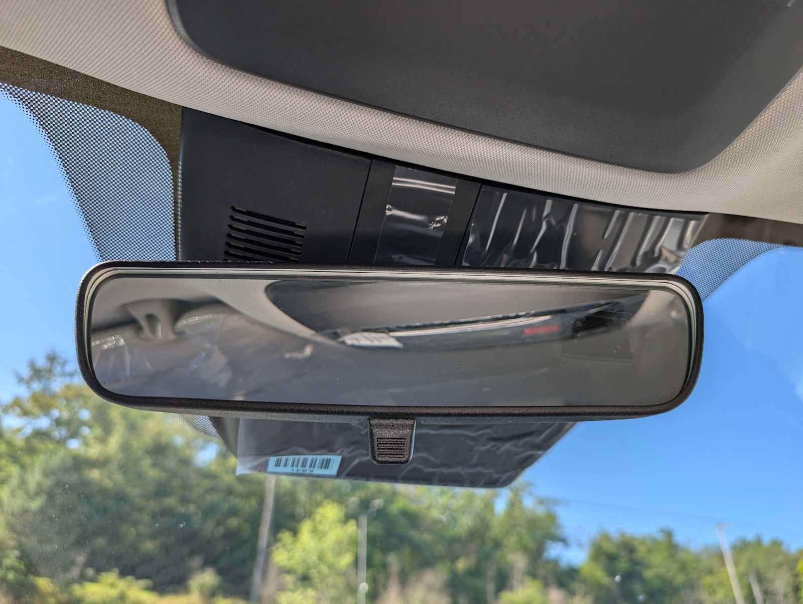 New 2027 Kia Carnival EX FWD image 31