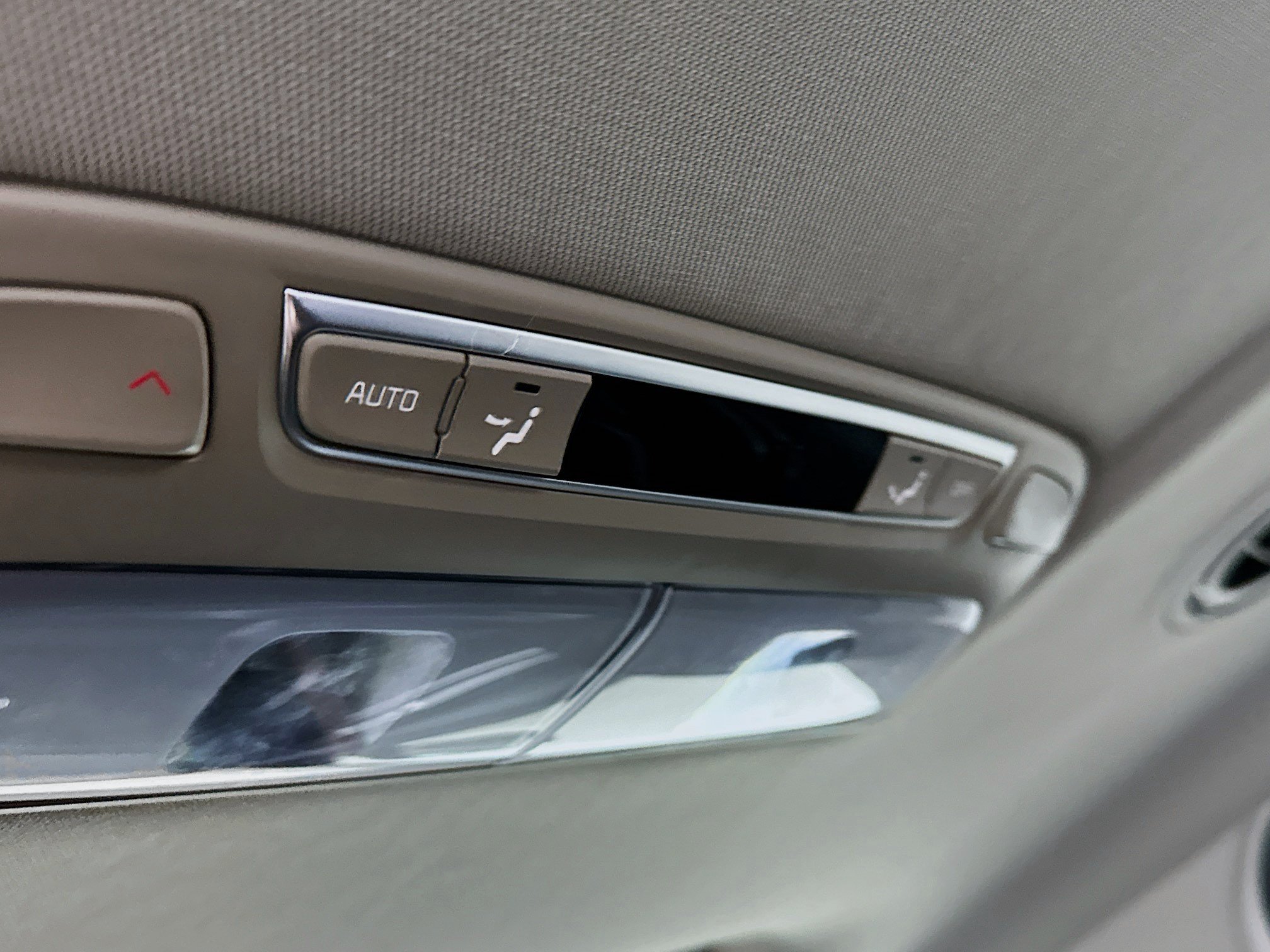 Used 2025 Kia Telluride S FWD image 27