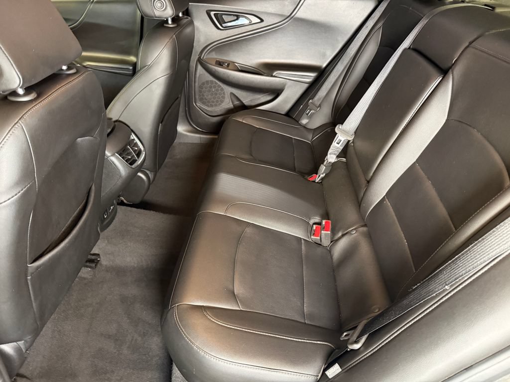 Used 2017 Chevrolet Malibu LT w/ Leather Package FWD image 21
