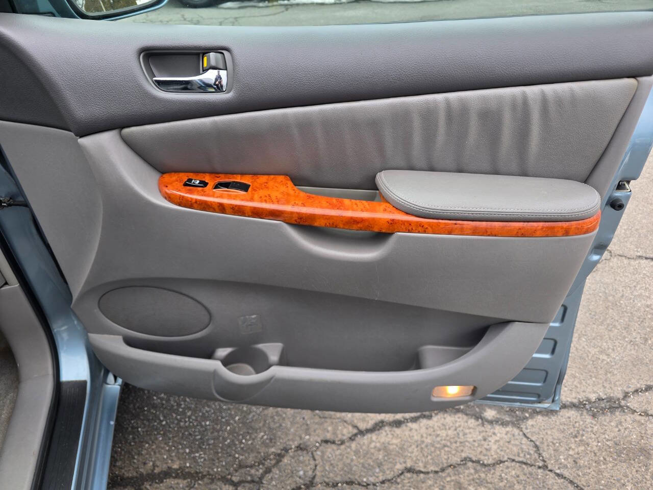 Used 2006 Toyota Sienna XLE Limited AWD/4WD image 37