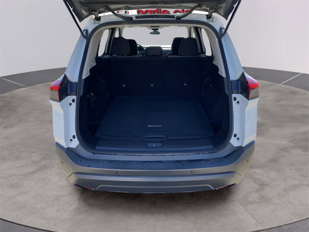 Used 2021 Nissan Rogue S image 18