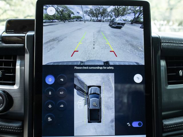 Used 2025 Ford F150 Lightning Flash image 18