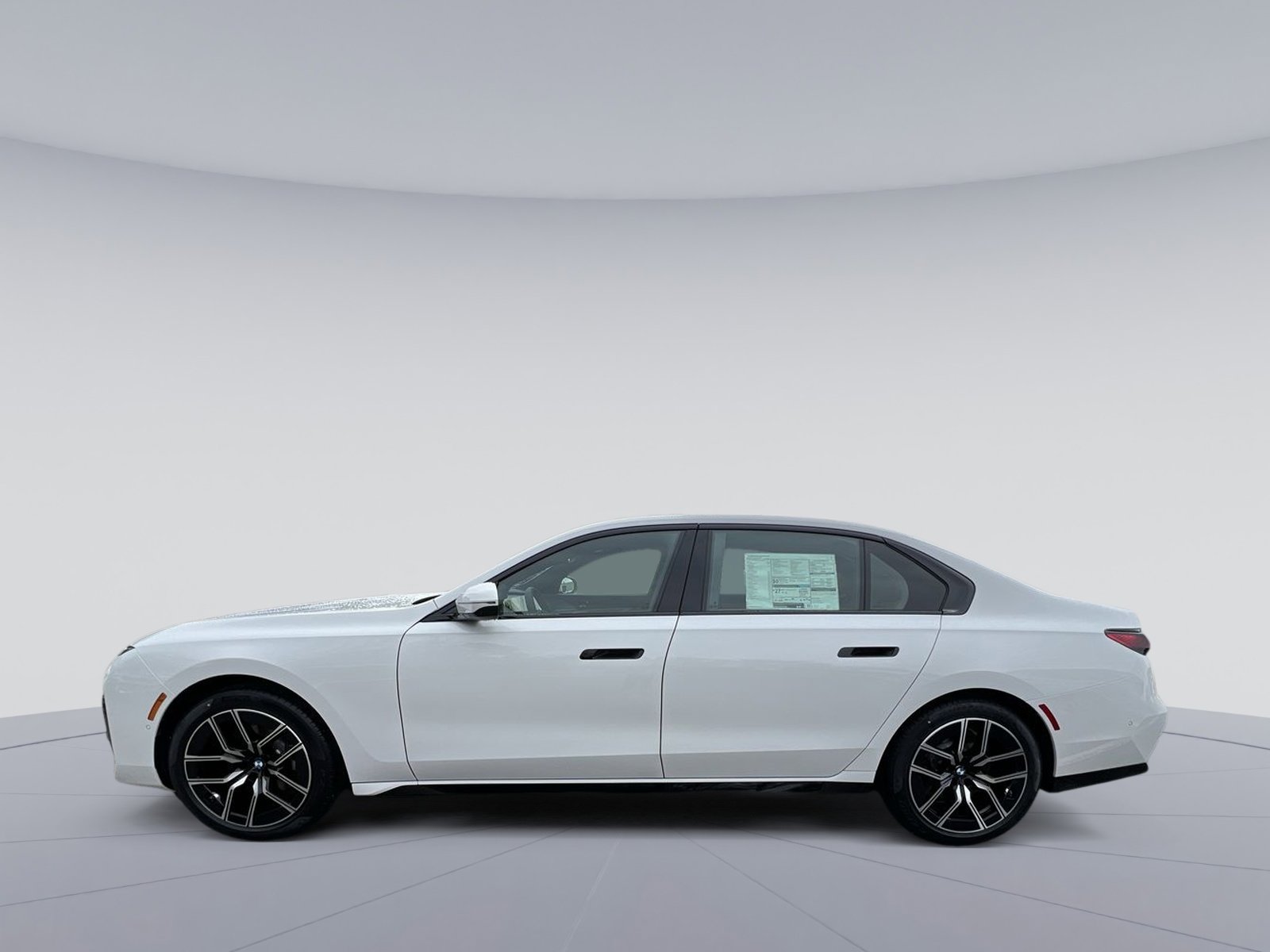 New 2026 BMW 740i xDrive w/ Premium Package AWD/4WD image 2
