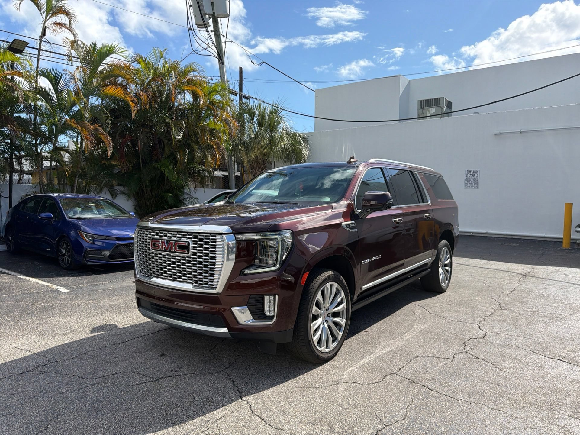 Used 2022 GMC Yukon XL Denali w/ Max Trailering Package AWD/4WD 360° Tour