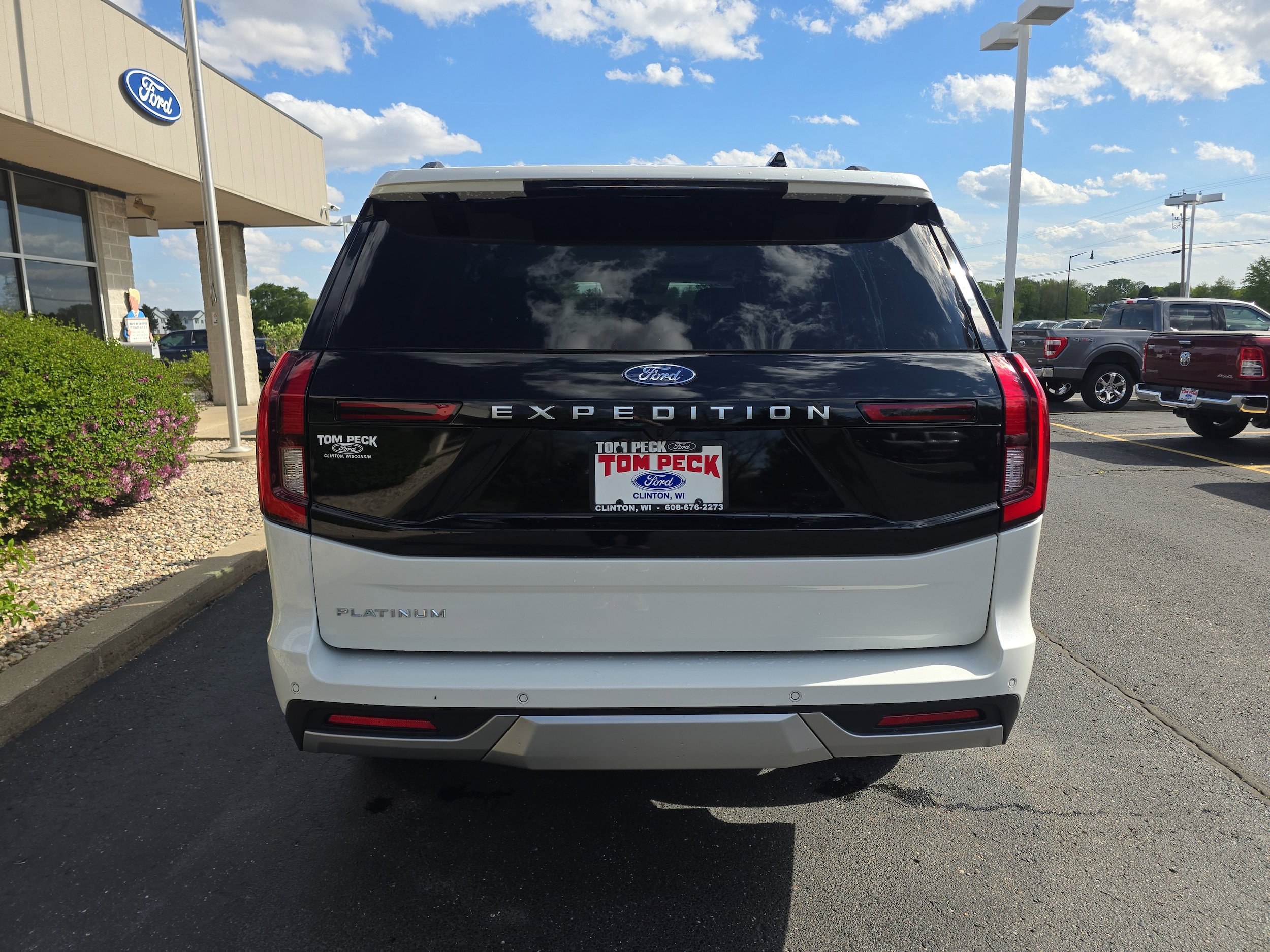 New 2026 Ford Expedition Platinum w/ Driver's Package AWD/4WD image 7