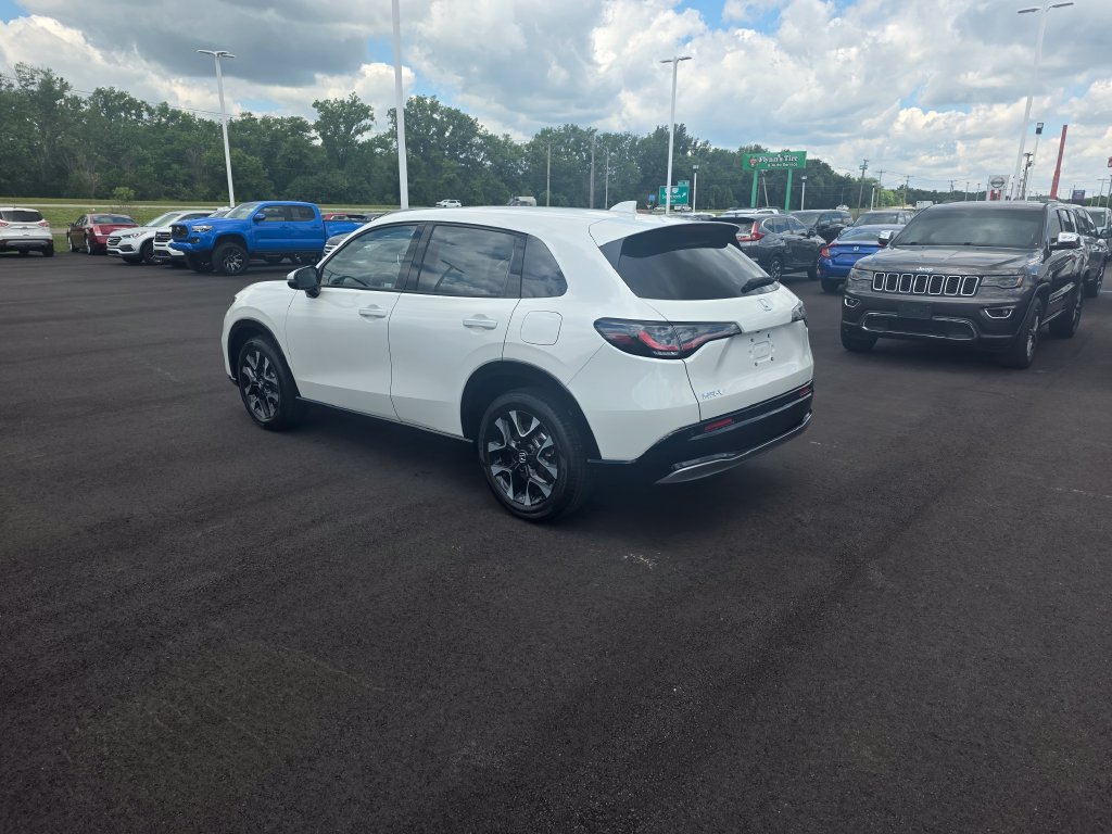 Used 2027 Honda HR-V EX-L image 5