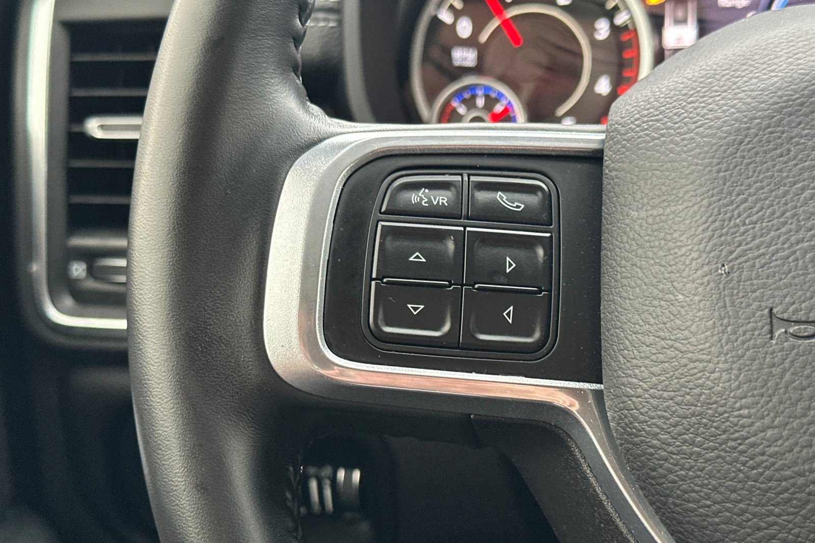 Used 2022 RAM 3500 Laramie image 34