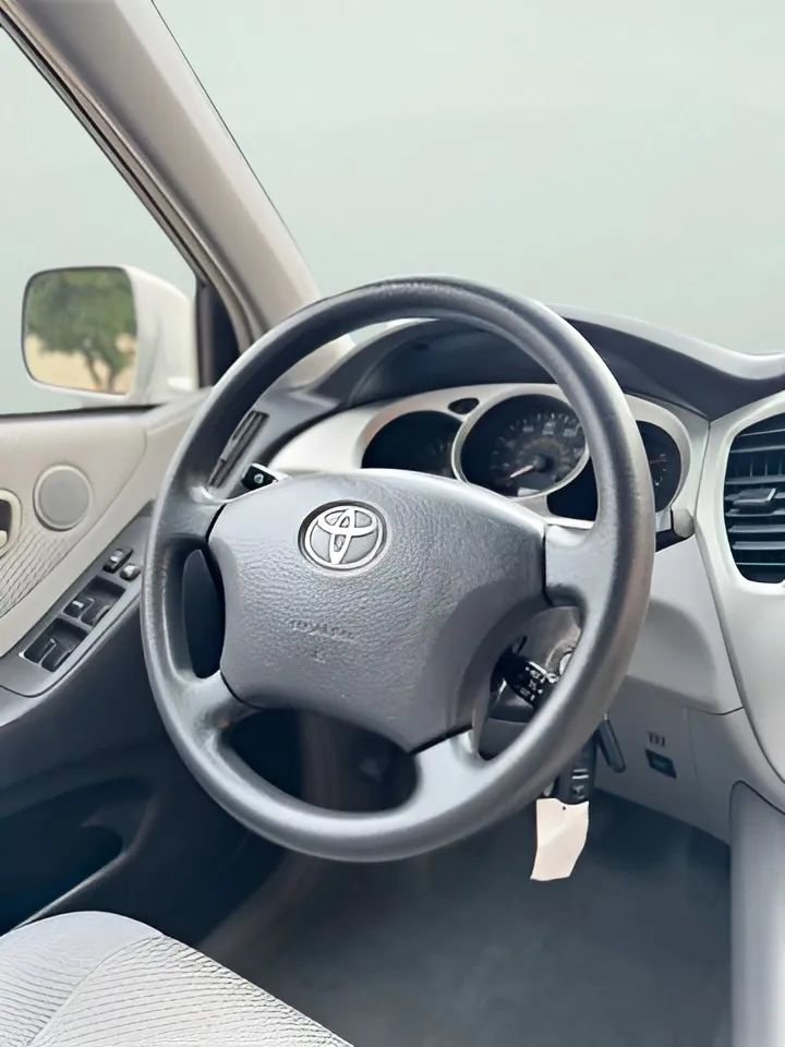 Used 2006 Toyota Highlander Sport FWD image 30