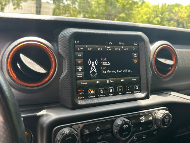 Used 2021 Jeep Gladiator Mojave AWD/4WD image 26