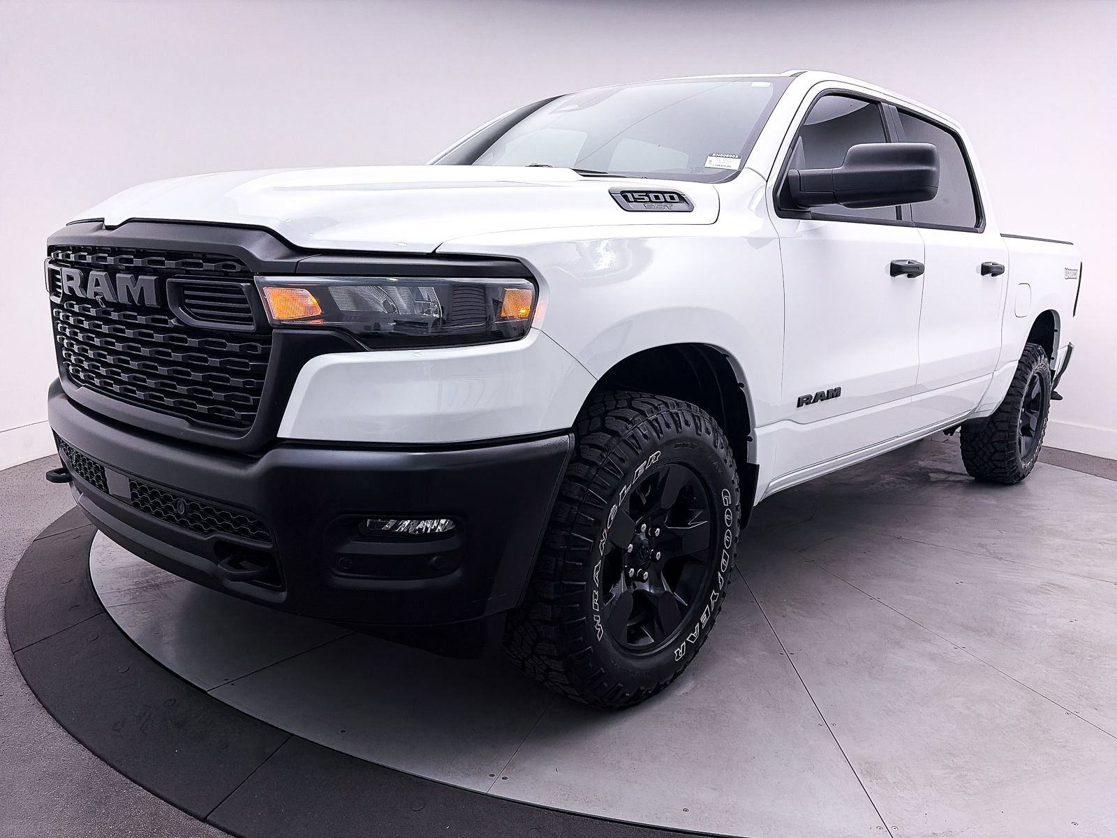 Used 2025 RAM 1500 Classic Warlock AWD/4WD image 10