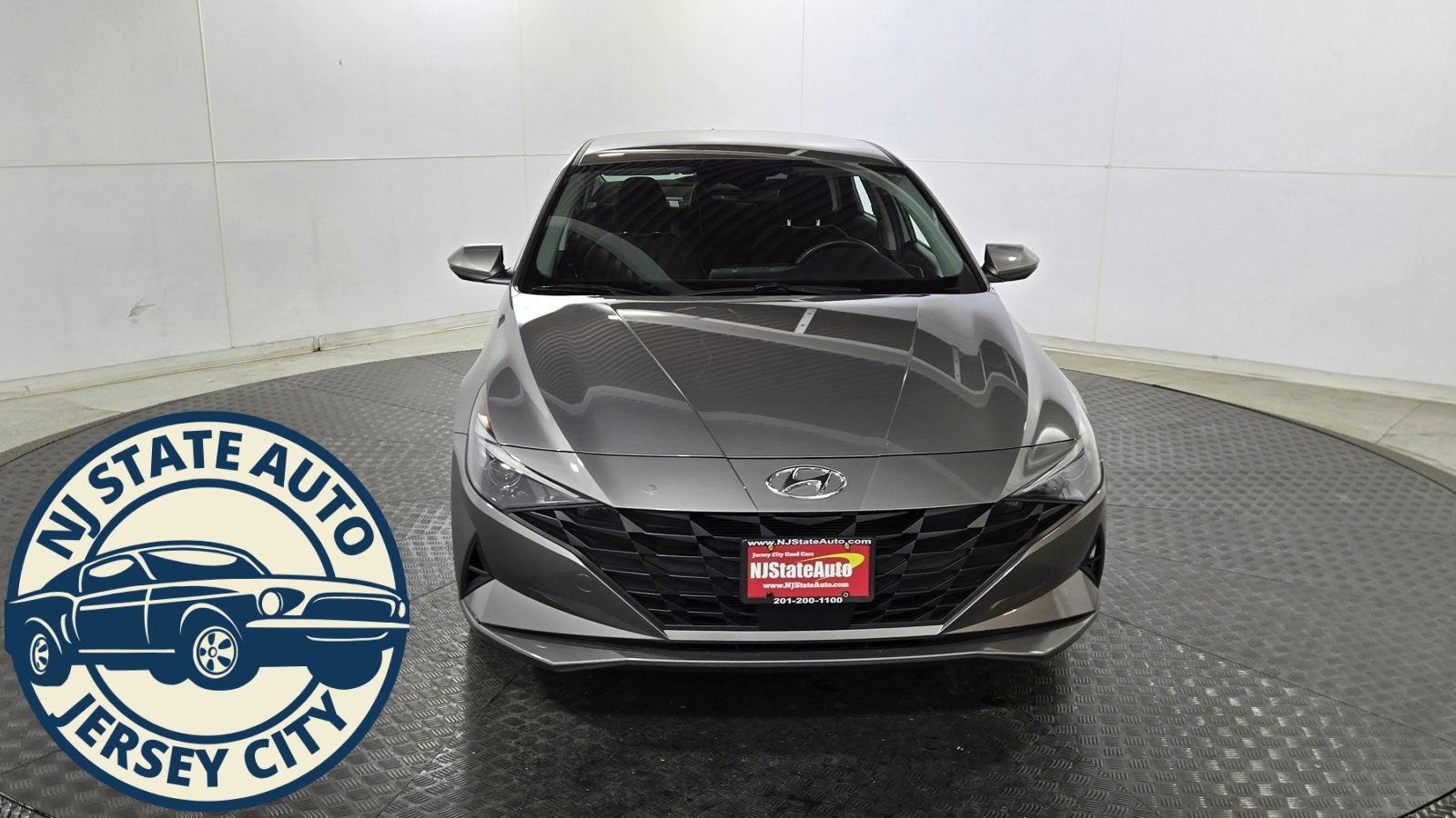 Used 2023 Hyundai Elantra SEL w/ Convenience Package image 2