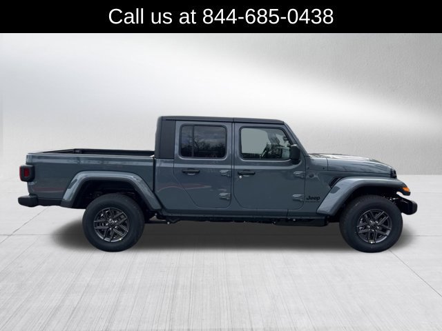 New 2026 Jeep Gladiator Sport AWD/4WD image 4