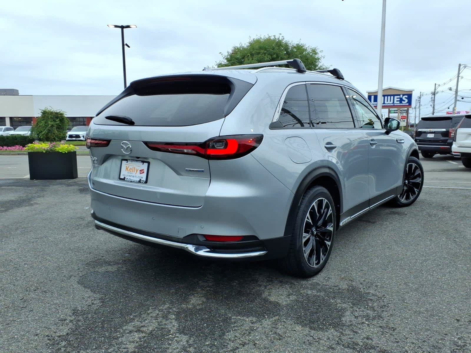 Used 2024 MAZDA CX-90 Plug-In Hybrid w/ Premium Plus AWD/4WD image 4