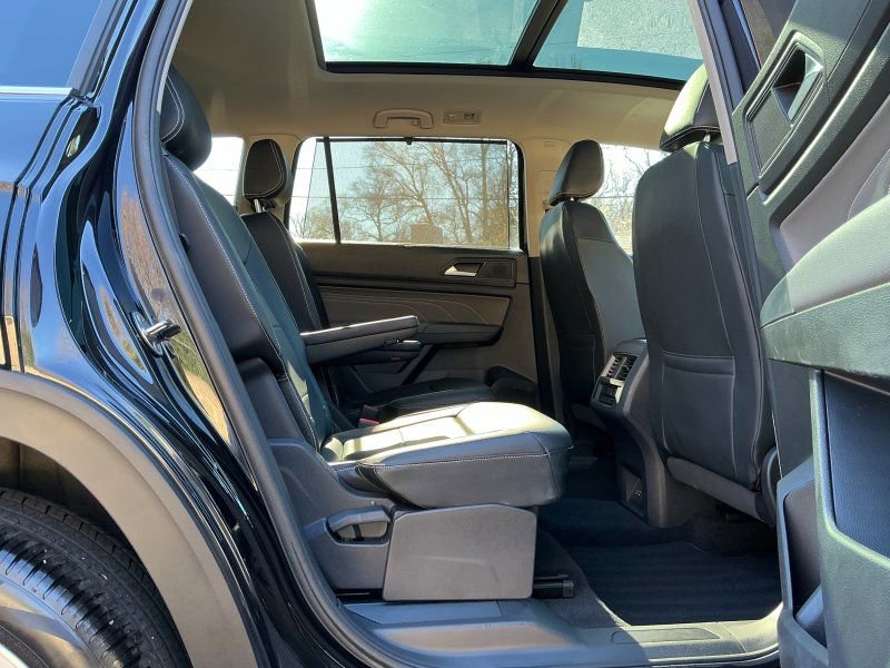 Used 2021 Volkswagen Atlas SEL image 14