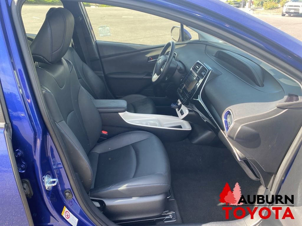 Used 2016 Toyota Prius Four Touring FWD image 11
