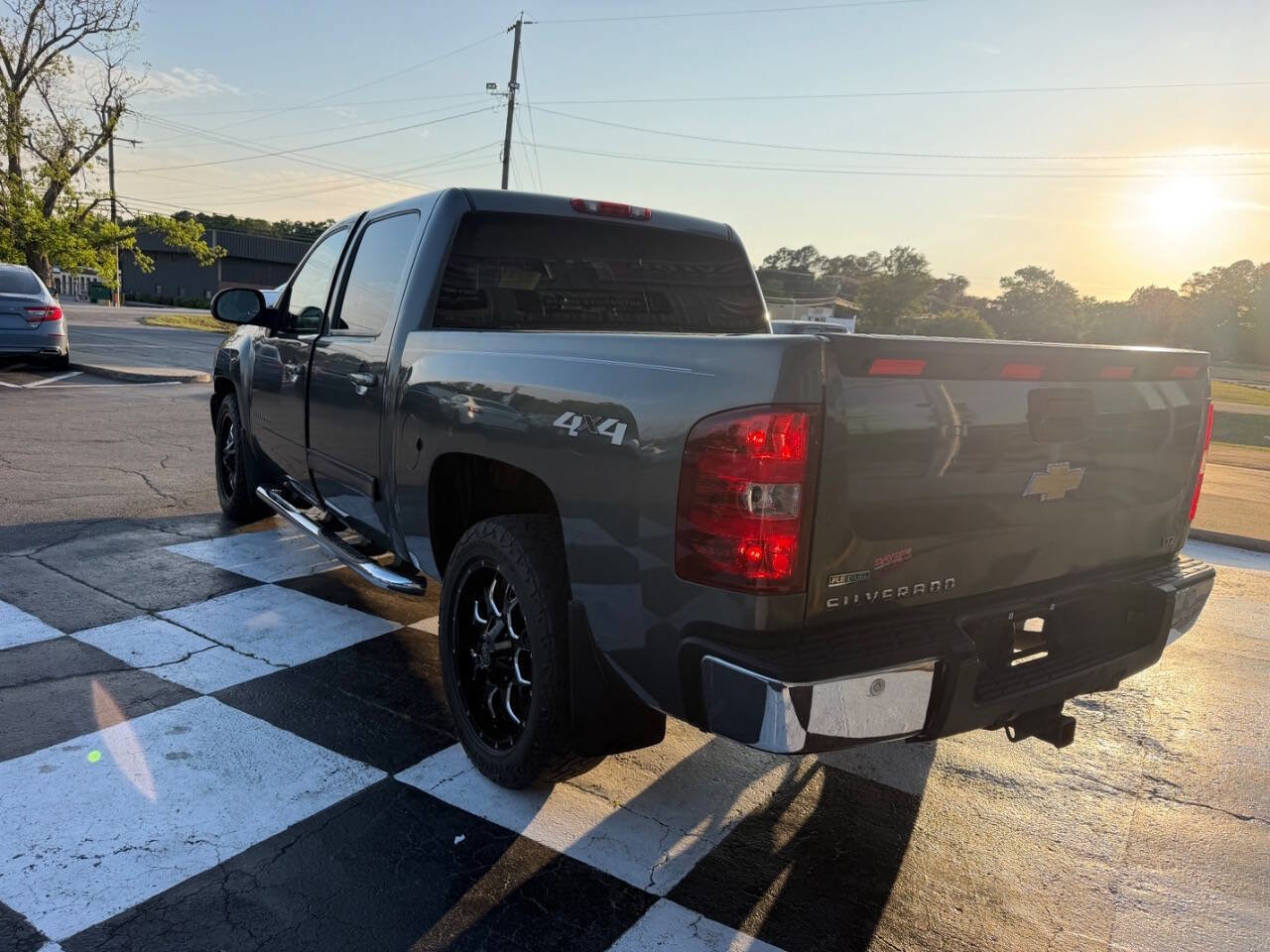 Used 2011 Chevrolet Silverado 1500 LTZ w/ LTZ Plus Package AWD/4WD image 6
