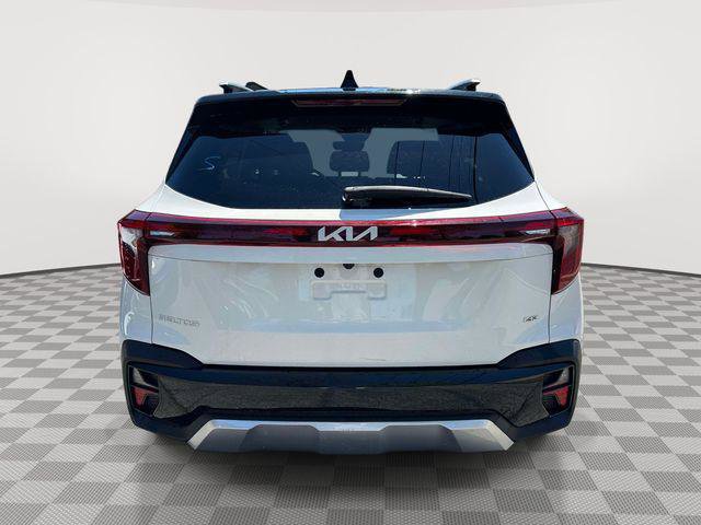 Used 2024 Kia Seltos S AWD/4WD image 4
