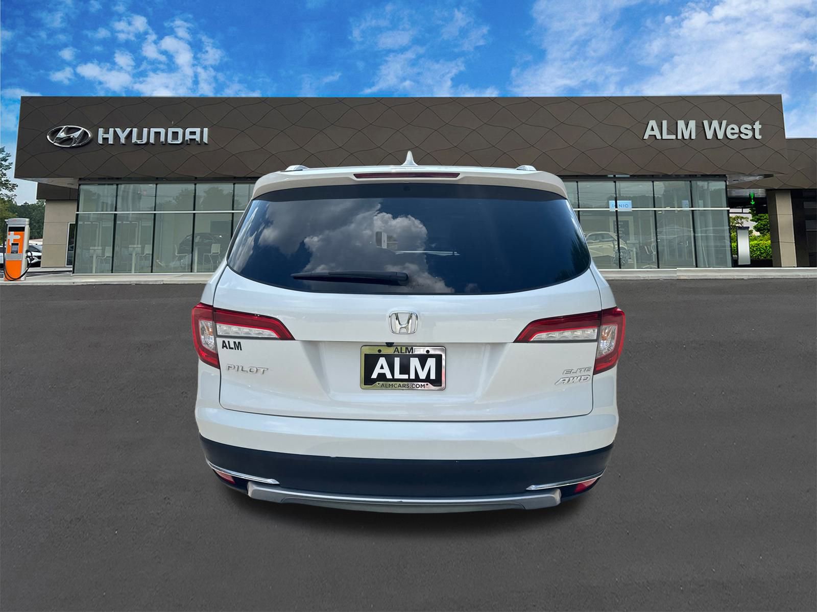 Used 2022 Honda Pilot Elite image 6