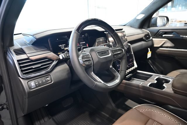 New 2026 GMC Acadia Denali Ultimate w/ LPO, Floor Liner Package AWD/4WD image 22