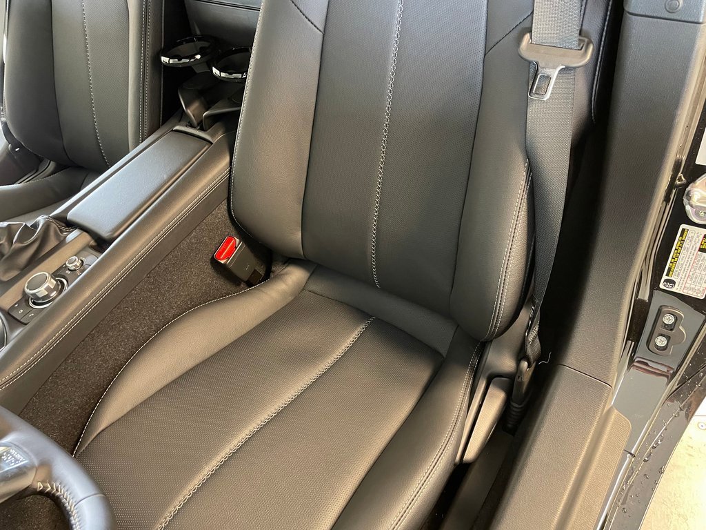 New 2025 MAZDA MX-5 Miata Grand Touring w/ Appearance Package image 24