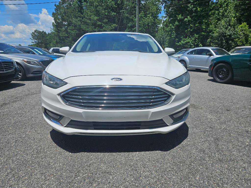 Used 2017 Ford Fusion SE w/ Equipment Group 601A FWD image 5