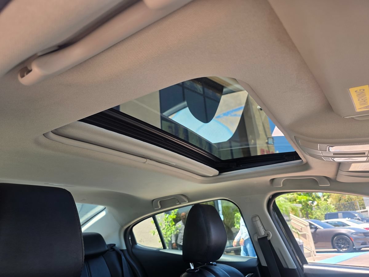 Used 2018 MAZDA MAZDA3 Touring FWD image 16
