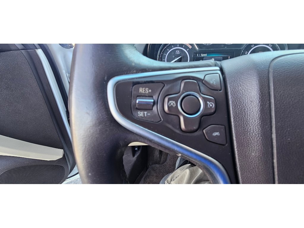 Used 2017 Buick Regal AWD image 19