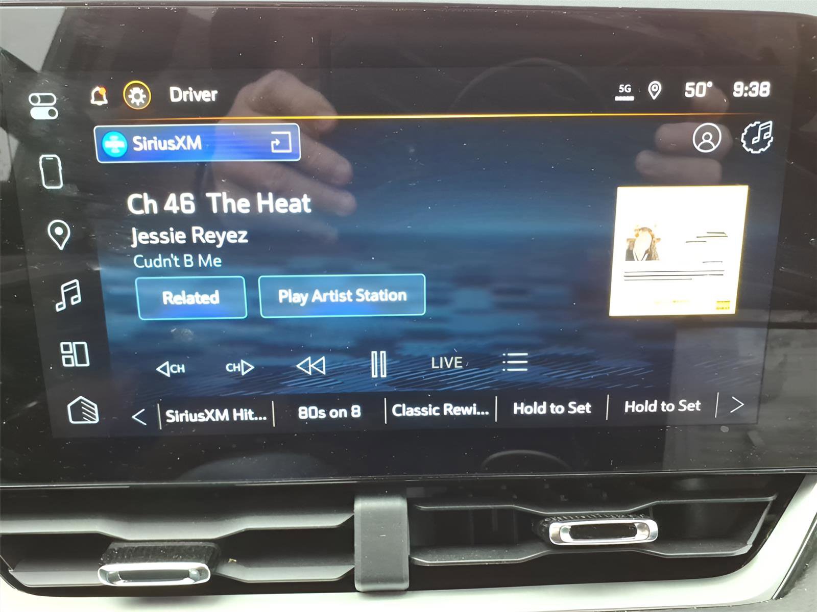 New 2026 Chevrolet Equinox LT w/ Convenience Package II image 19