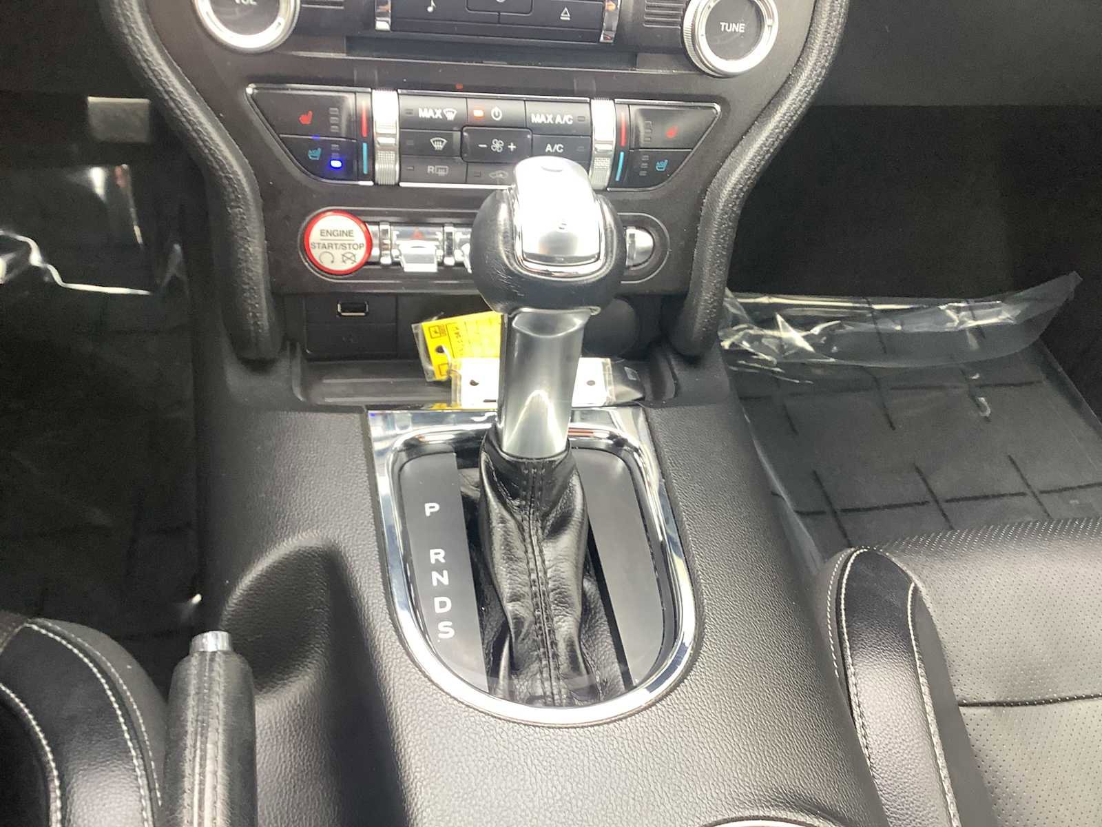 Used 2016 Ford Mustang Premium image 18