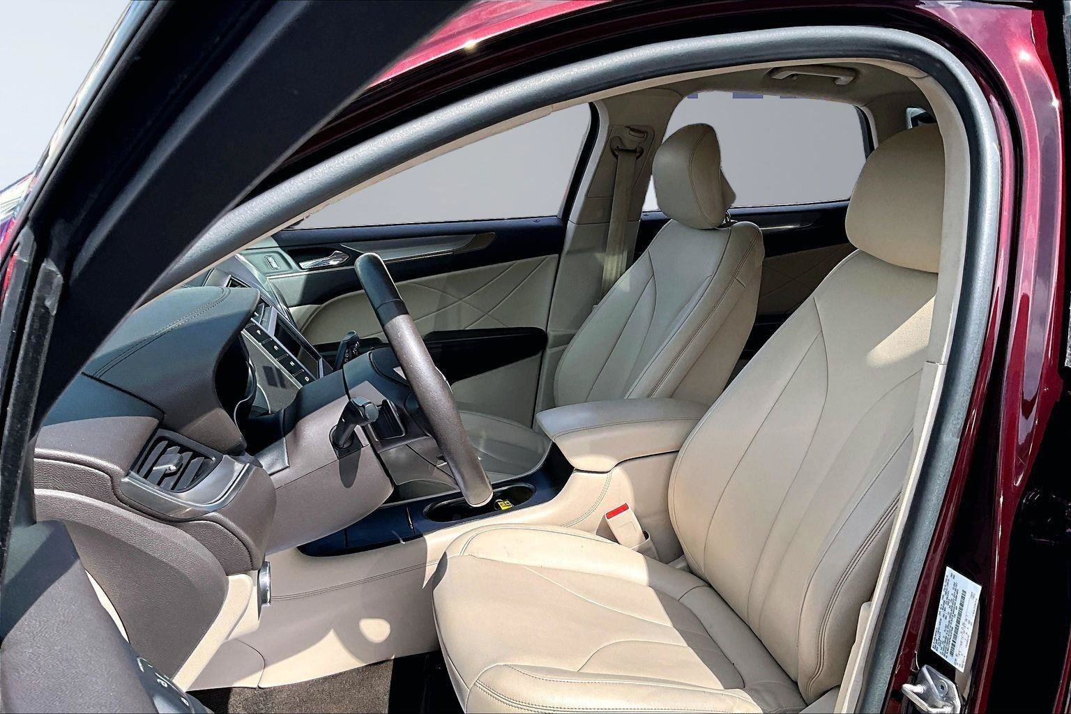Used 2019 Lincoln MKC Premiere AWD/4WD image 21