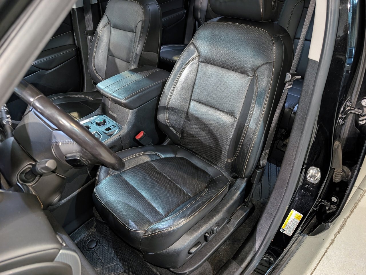 Used 2019 Chevrolet Traverse Premier w/ Redline Edition image 21