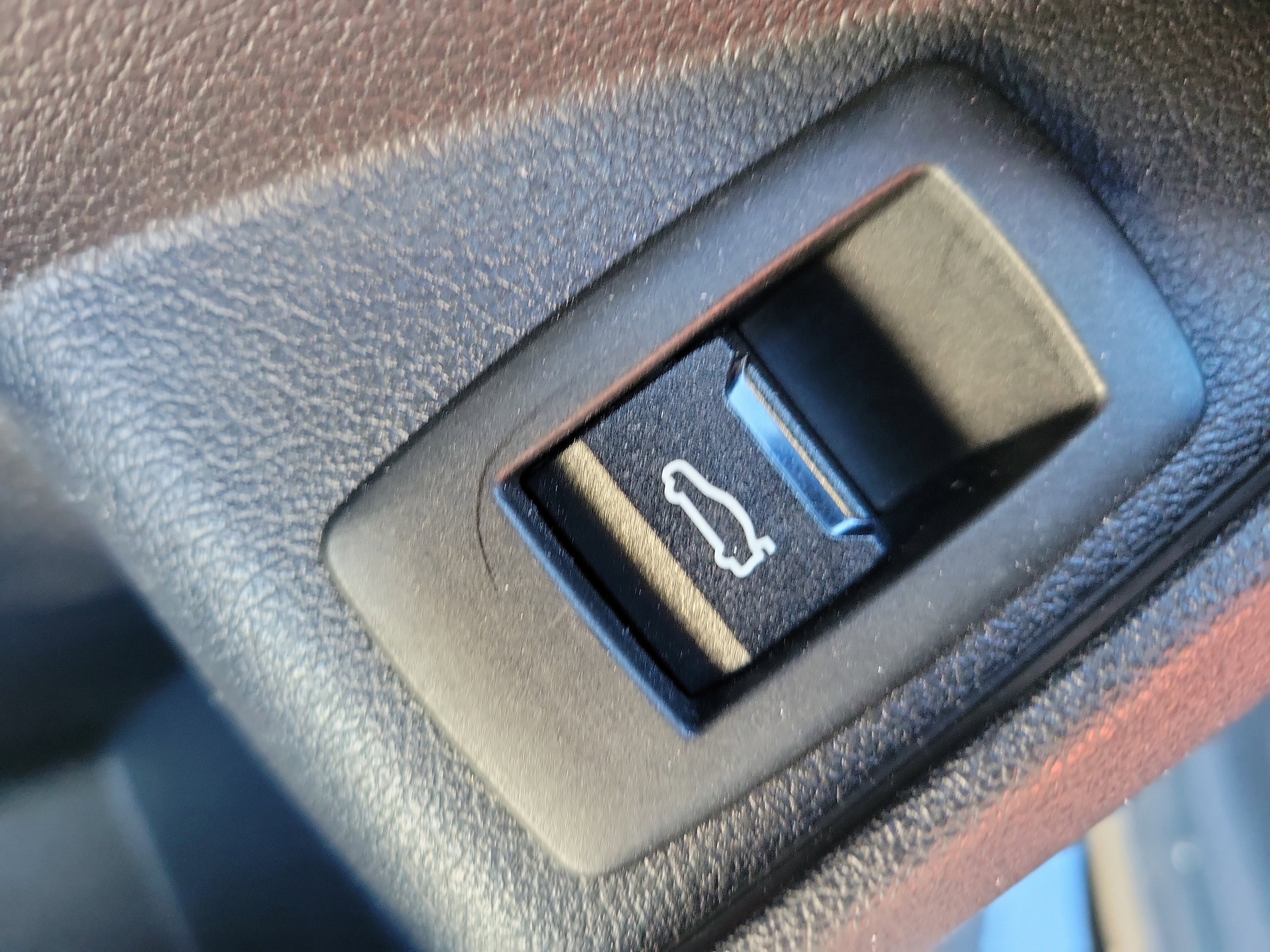 Used 2023 BMW X1 xDrive28i w/ Premium Package image 19